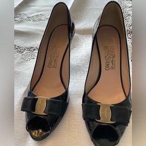 Ferragamo Black Pumps